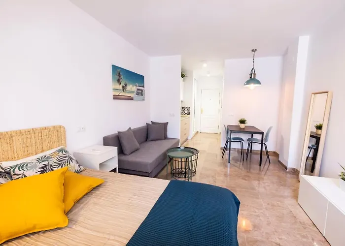 Modern & Cozy Studio Excellent Location Near Beach