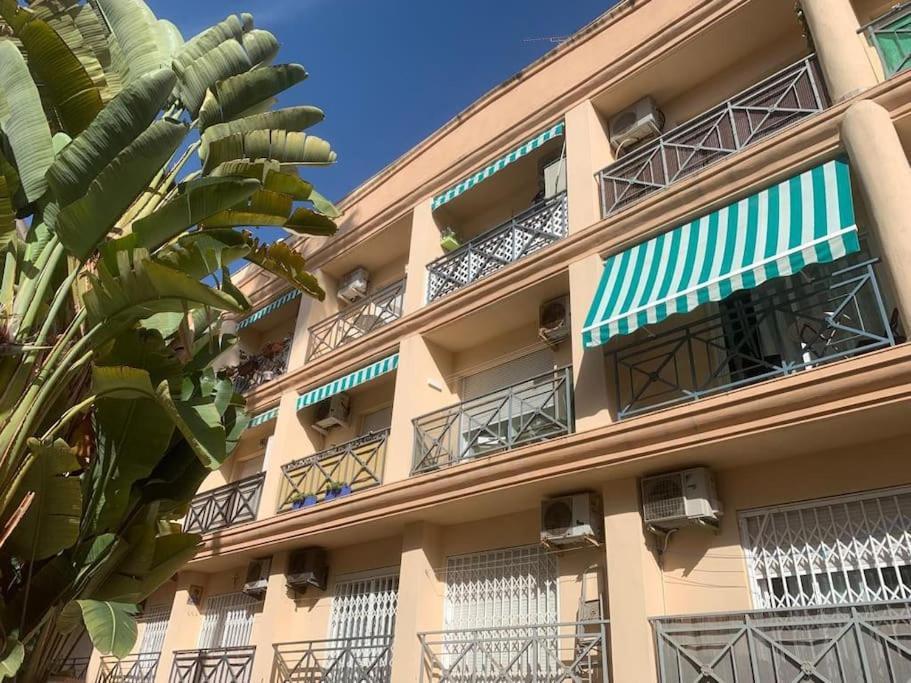 Modern & Cozy Excellent Location Near