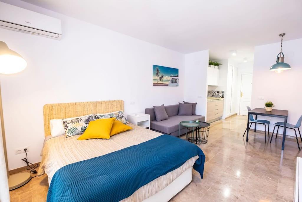 Modern & Cozy Excellent Location Near *