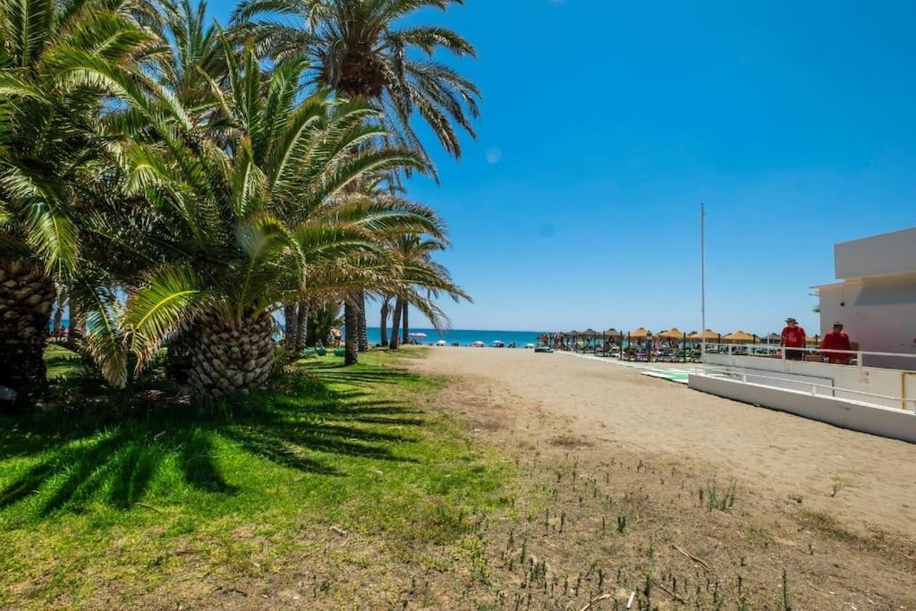 Apartment Modern & Cozy Excellent Location Near